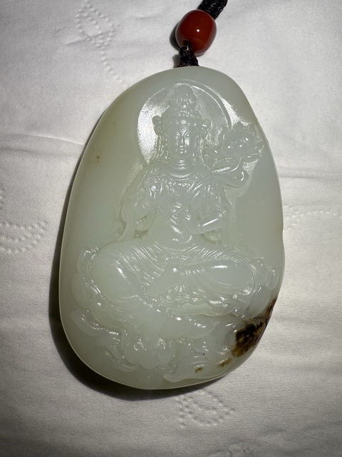 古玩玉器和田玉觀音題材掛件真品鑒賞圖