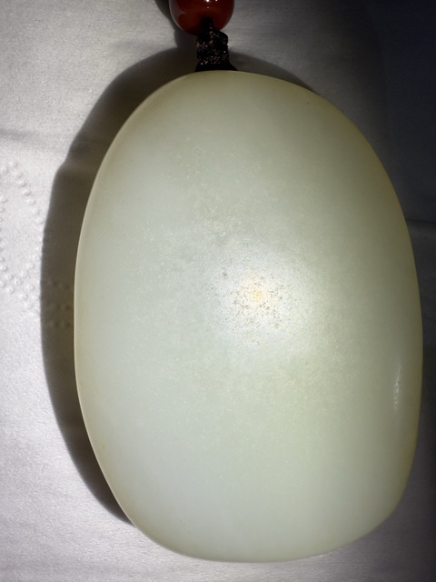 古玩玉器和田玉觀音題材掛件真品鑒賞圖