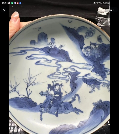 古玩陶瓷青花月下追韓信圖盤真品鑒賞圖