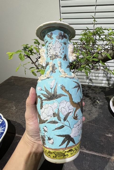 古玩陶瓷松石綠粉彩龍紋花口瓶真品鑒賞圖