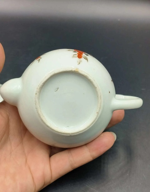 古玩陶瓷墨彩礬紅枇杷詩文茶壺拍賣，當前價格399元