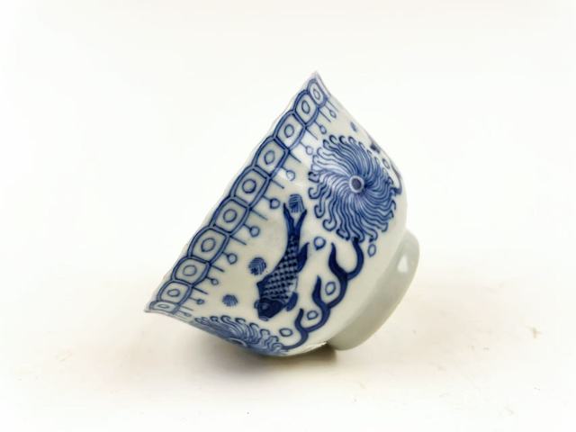 古玩陶瓷清光緒.鯉鱖鰱鳙魚紋杯拍賣,當前價格752元