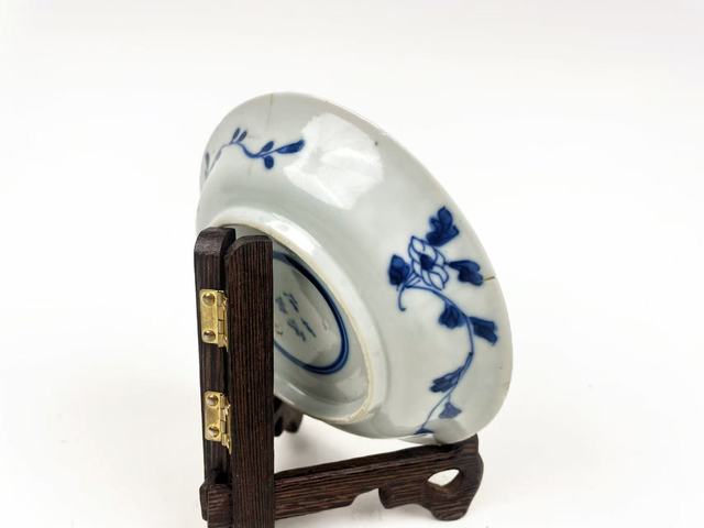 古玩陶瓷清光緒·青花花卉魚紋盤拍賣，當前價格0元