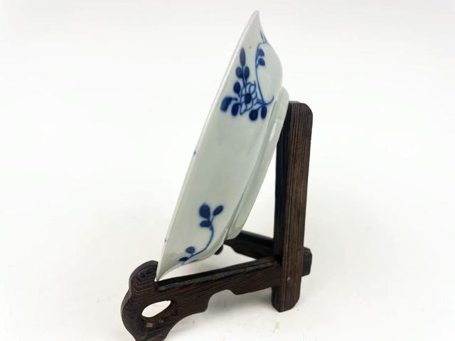 古玩陶瓷清光緒·青花花卉魚紋盤拍賣，當前價格0元