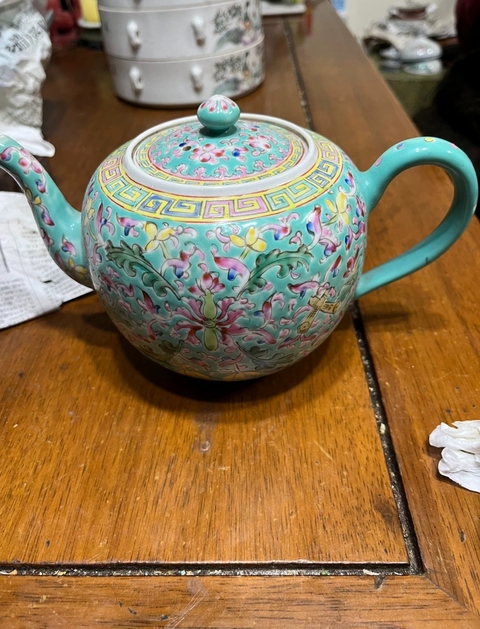 古玩陶瓷粉彩執壺真品鑒賞圖