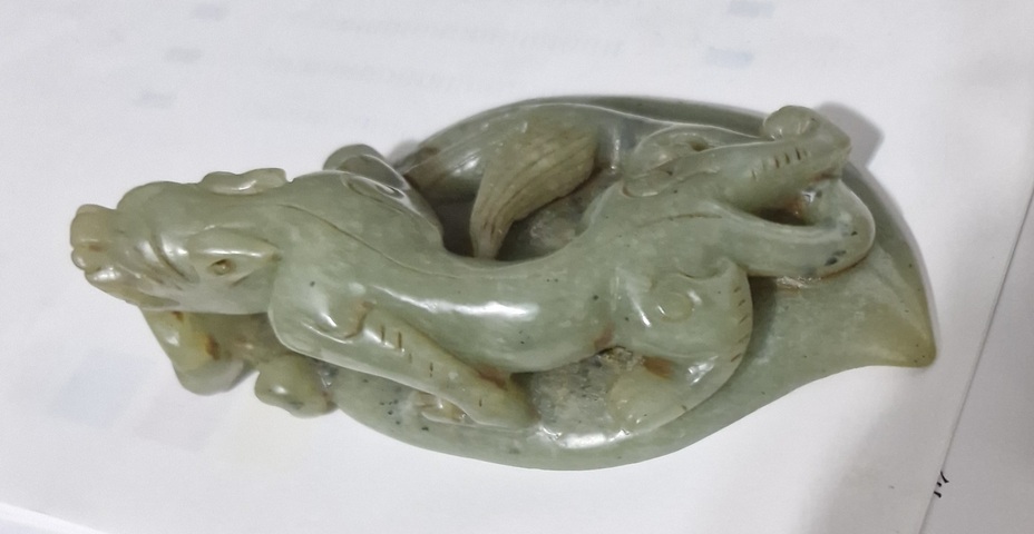 古玩玉器和田玉雕“螭龍”擺件真品鑒賞圖
