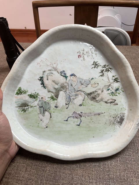 古玩陶瓷汪友棠 淺絳彩高士圖畫盤真品鑒賞圖