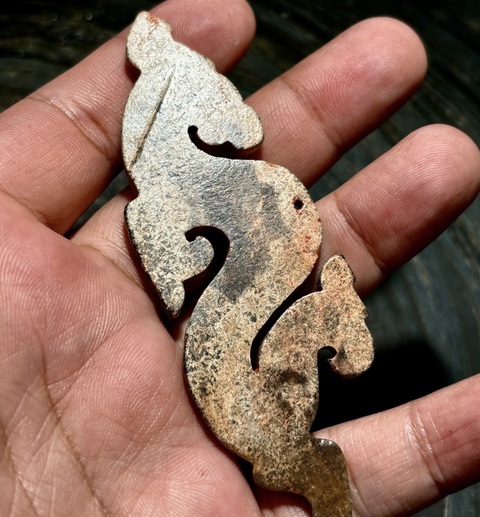 古玩玉器做舊仿戰國“s”形龍佩真品鑒賞圖