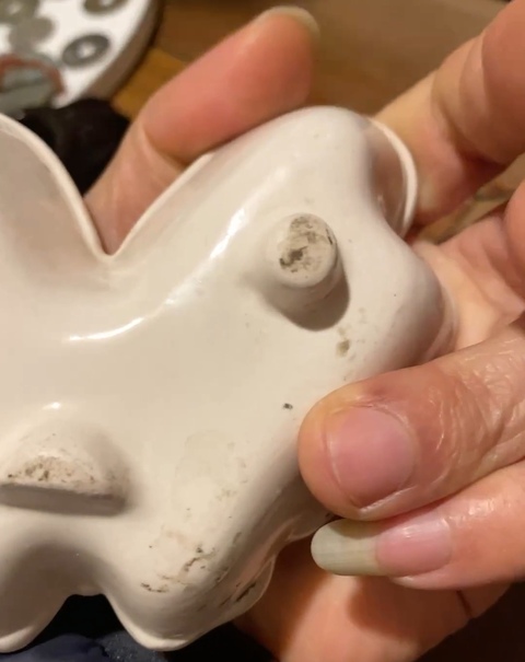 古玩陶瓷白釉蝴蝶式擺件真品鑒賞圖