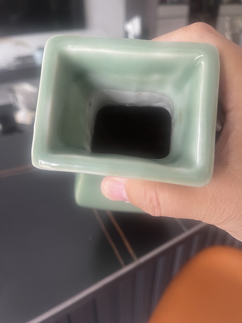 古玩陶瓷青釉四方瓶真品鑒賞圖