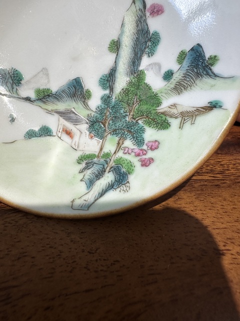 古玩陶瓷乾隆·粉彩山水紋小盤真品鑒賞圖