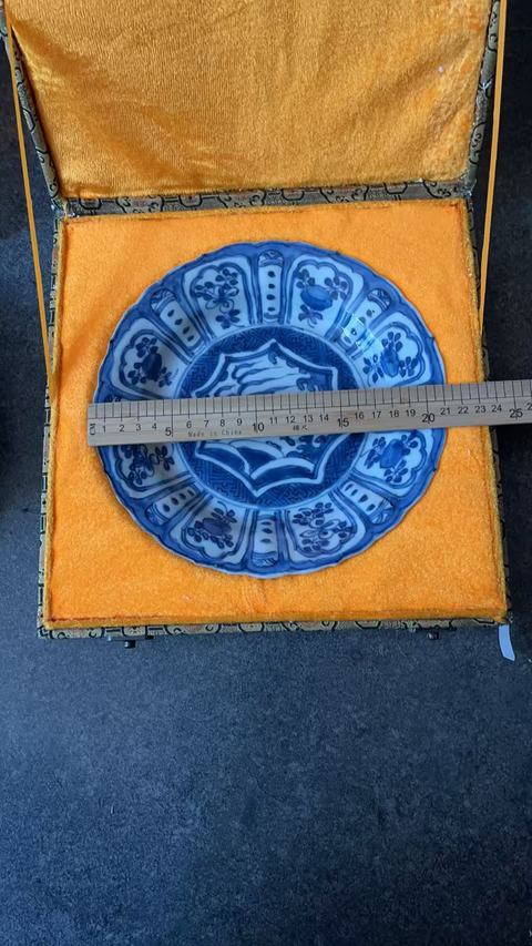 古玩陶瓷天馬紋青花盤真品鑒賞圖