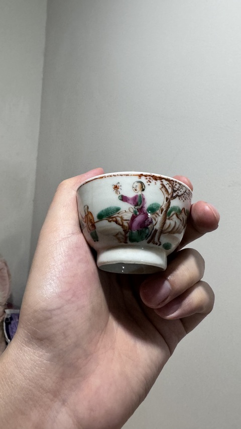 古玩陶瓷乾隆廣彩杯碟真品鑒賞圖