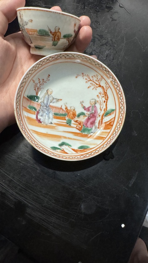 古玩陶瓷乾隆廣彩杯碟真品鑒賞圖