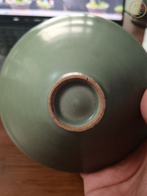古玩陶瓷龍泉梅子青斗笠盞真品鑒賞圖