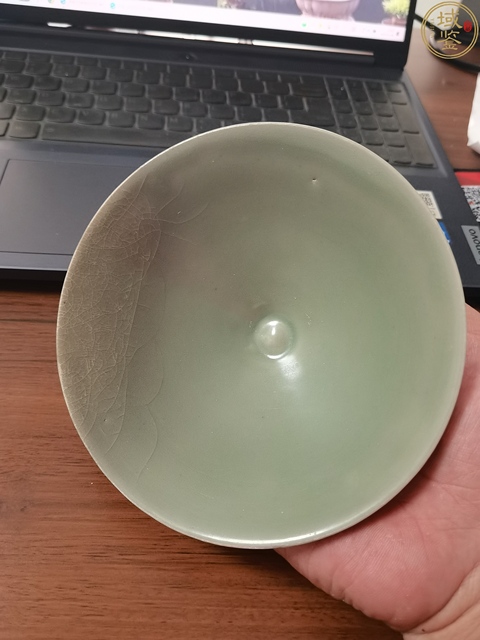 古玩陶瓷龍泉梅子青斗笠盞真品鑒賞圖