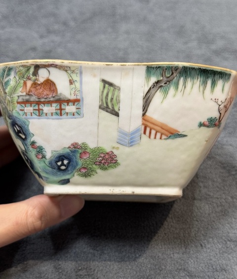 古玩陶瓷人物紋粉彩碗真品鑒賞圖