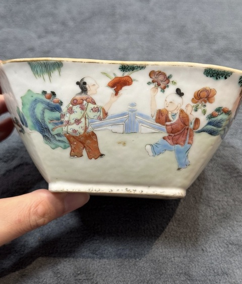 古玩陶瓷人物紋粉彩碗真品鑒賞圖