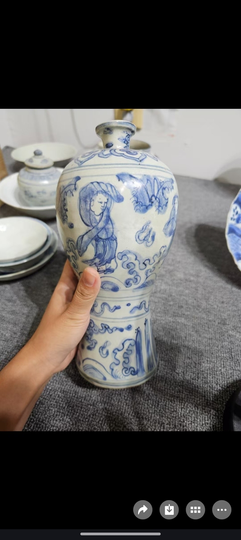 古玩陶瓷人物紋青花梅瓶真品鑒賞圖