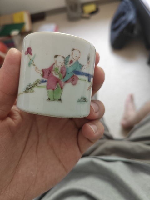 古玩陶瓷粉彩人物罐真品鑒賞圖