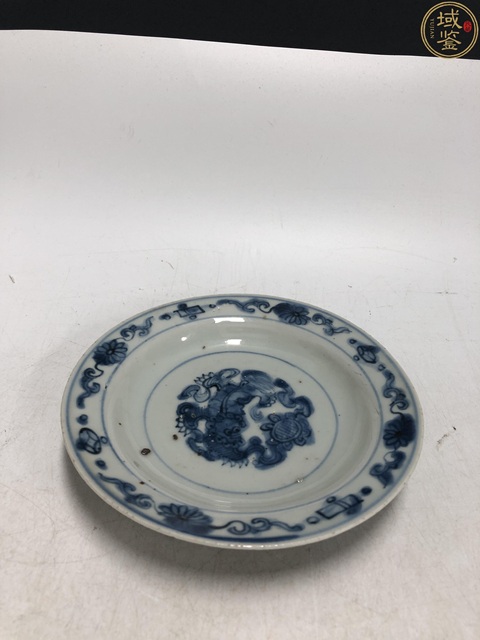 古玩陶瓷萬歷·青花獅子繡球紋折沿盤拍賣,當前價格3800元