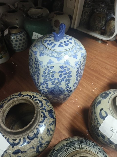 古玩陶瓷青花蓋罐真品鑒賞圖