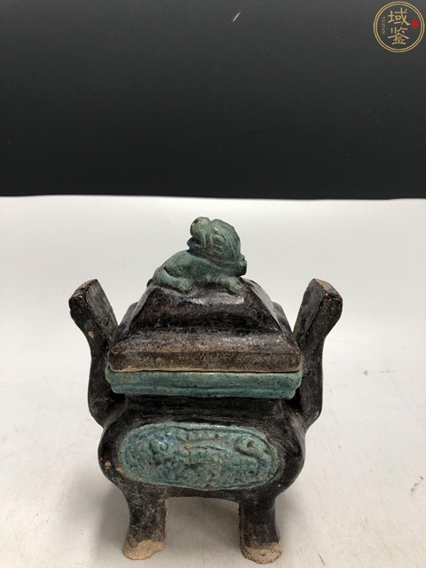 古玩陶瓷明代·法華彩模印瑞獸紋冠耳爐拍賣，當前價格1800元