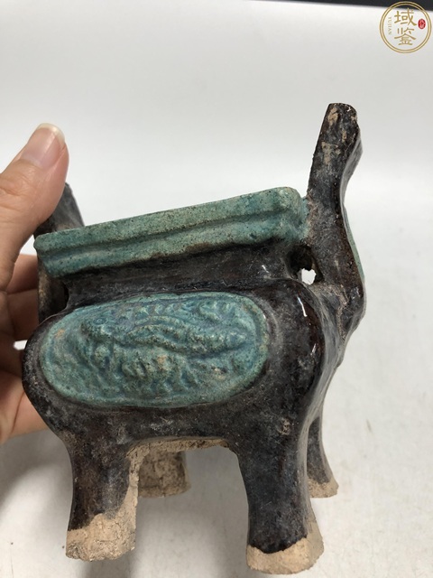 古玩陶瓷明代·法華彩模印瑞獸紋冠耳爐拍賣，當前價格1800元