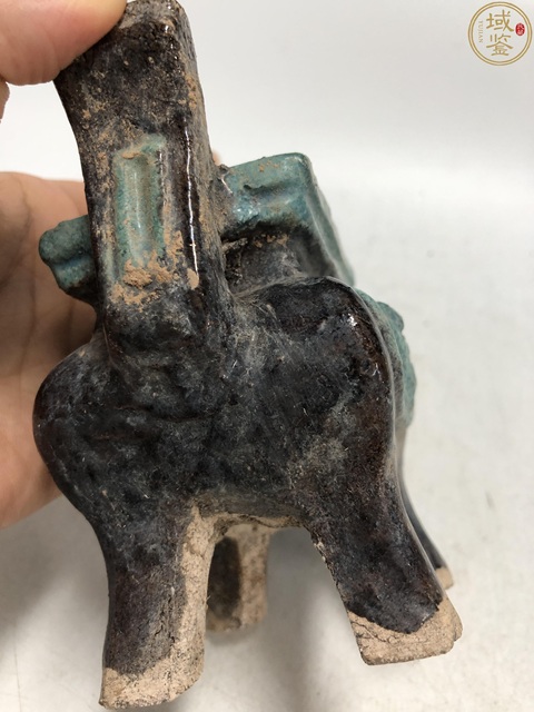 古玩陶瓷明代·法華彩模印瑞獸紋冠耳爐拍賣，當前價格1800元