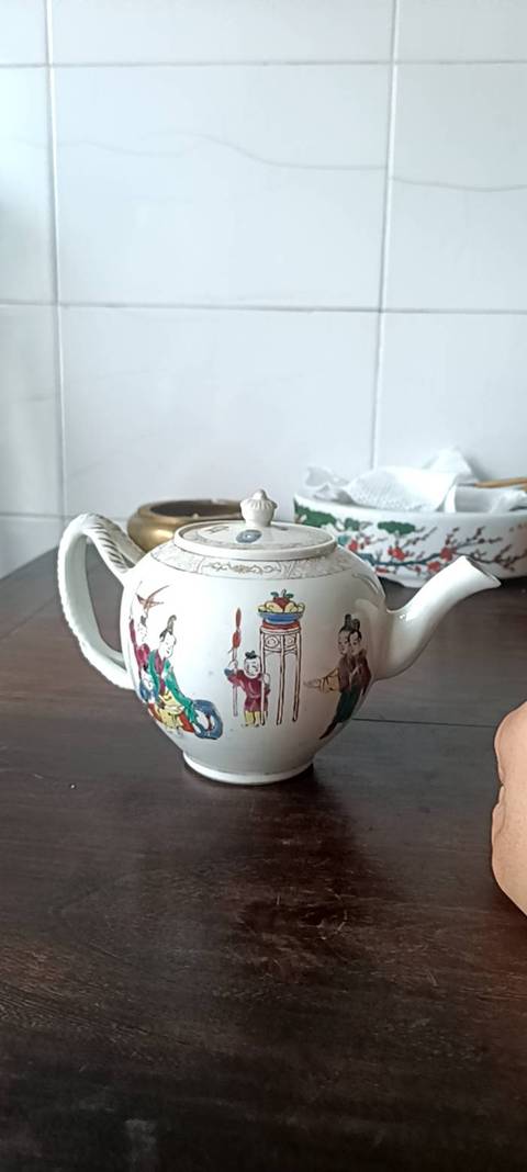 古玩陶瓷清中·粉彩仕女嬰戲紋壺 真品鑒賞圖