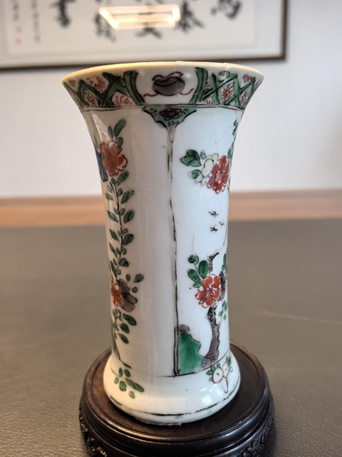 古玩陶瓷五彩花卉紋花觚真品鑒賞圖