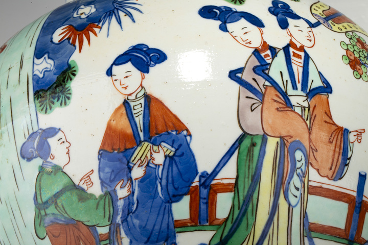 古玩陶瓷清晚·青花五彩仕女圖將軍罐真品鑒賞圖