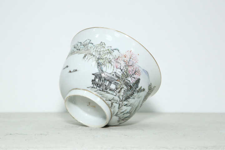 古玩陶瓷清末民初·余煥文淺絳彩山水紋茶圓真品鑒賞圖