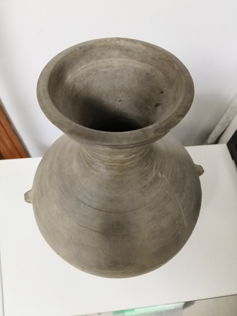 古玩陶瓷灰陶盤口壺真品鑒賞圖