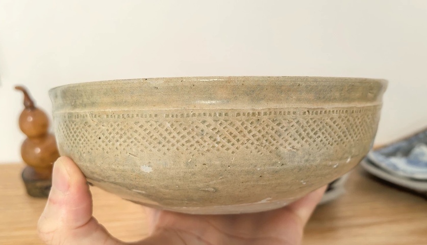 古玩陶瓷越窯青瓷網格紋缽真品鑒賞圖