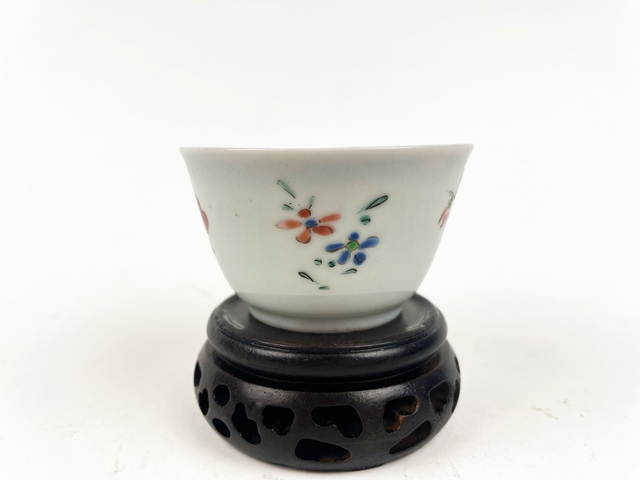 古玩陶瓷清雍正·粉彩花卉紋杯拍賣,當前價格118元