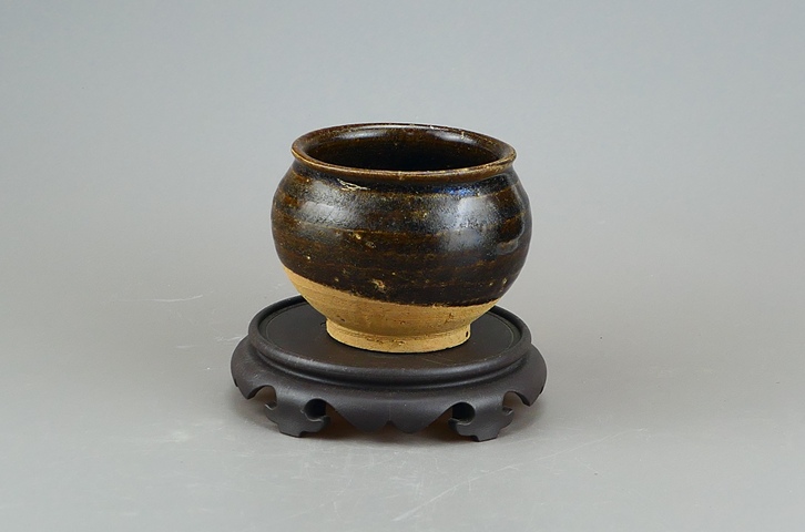 古玩陶瓷吉州窯褐釉茶入真品鑒賞圖
