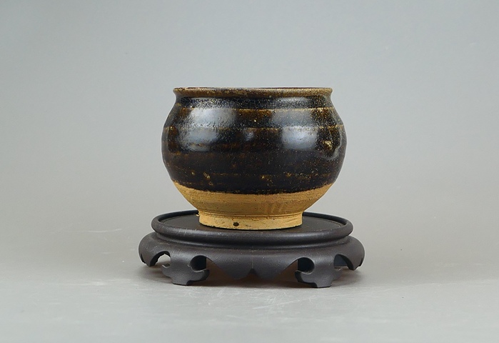 古玩陶瓷吉州窯褐釉茶入真品鑒賞圖