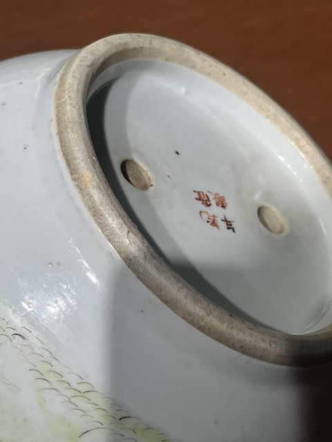 古玩陶瓷粉彩人物故事花盆拍賣，當前價格16000元