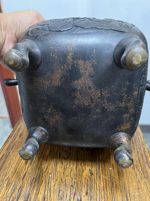 古玩銅器鼎式熏爐真品鑒賞圖
