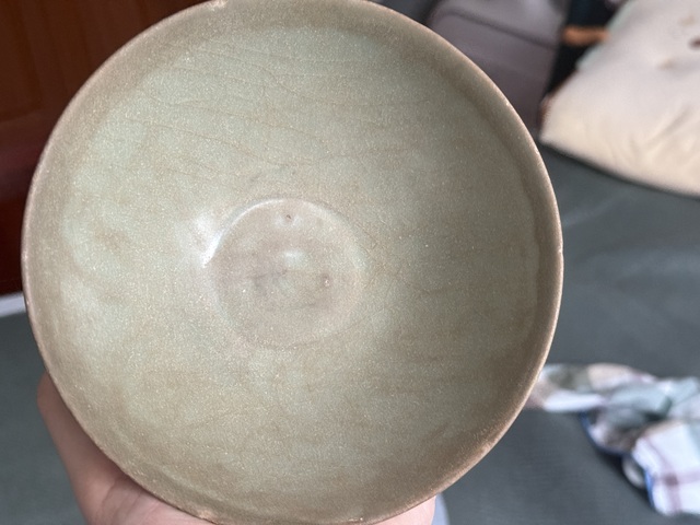 古玩陶瓷南宋龍泉碗蓮瓣碗真品鑒賞圖