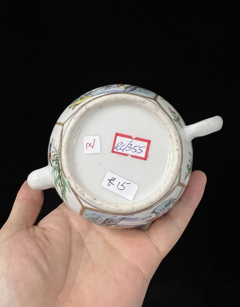 古玩陶瓷廣彩人物花鳥(niǎo)茶壺拍賣，當(dāng)前價(jià)格1500元