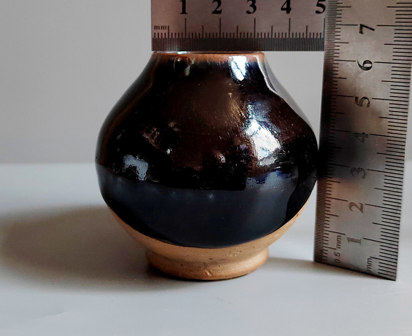古玩陶瓷集造型釉水于一體精品明代黑釉窯變雞心罐拍賣,當前價格228元