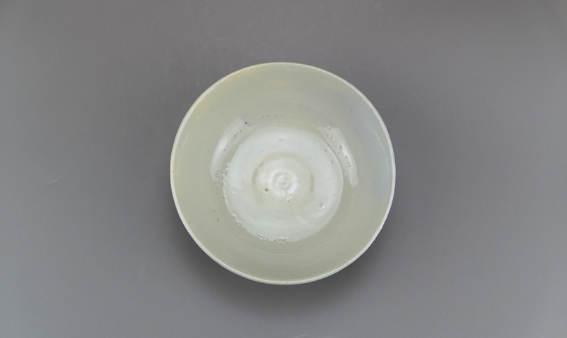 古玩陶瓷清中晚期青花淡描花卉紋碗拍賣,當前價格33元