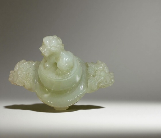 古玩玉器獅扭龍耳玉爐真品鑒賞圖