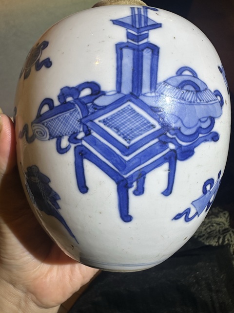 古玩陶瓷青花博古圖罐真品鑒賞圖