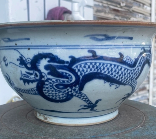 古玩陶瓷青花雙龍戲珠紋爐真品鑒賞圖