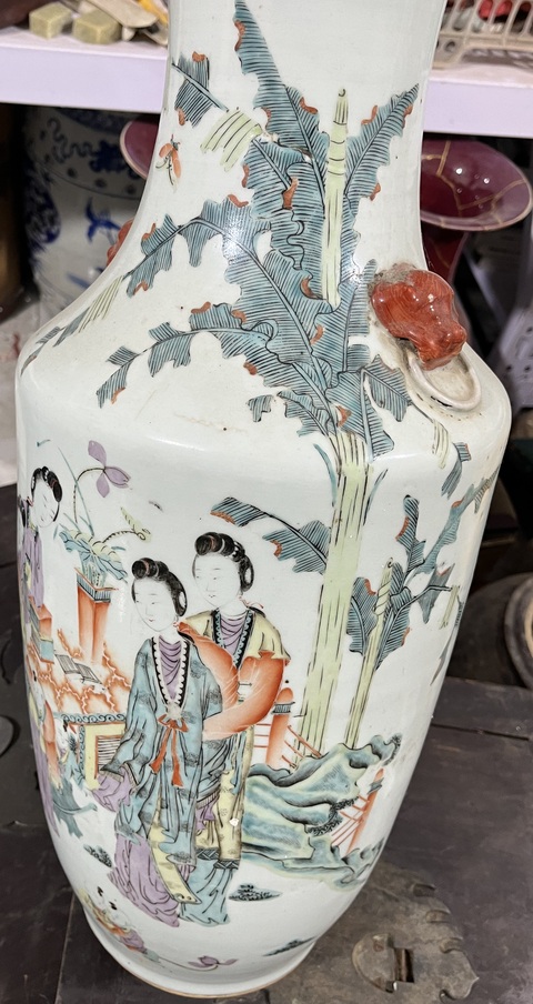 古玩陶瓷民國(guó)雙鋪首仕女詩(shī)紋粉彩撇口瓶真品鑒賞圖