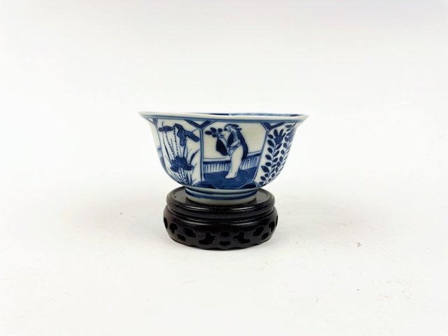 古玩陶瓷清光緒·青花仕女折沿小碗拍賣,當前價格0元