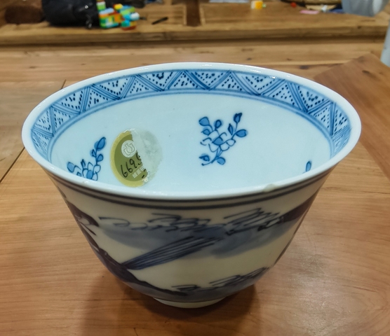 古玩陶瓷清晚期 青花人物紋小杯真品鑒賞圖